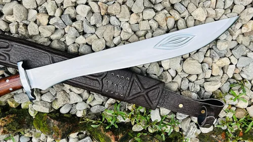 Vista 4 de Machete artesanal de 20" - Nepal forjado a mano - Espada de hoja de espiga completa - Acero de alto carbono - Mango de madera rosa con protector