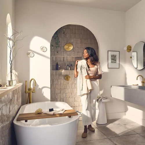 Vista 10 de Moen Cia 6221BG - Grifo de lavabo de baño con una sola manija con placa incluida, oro cepillado