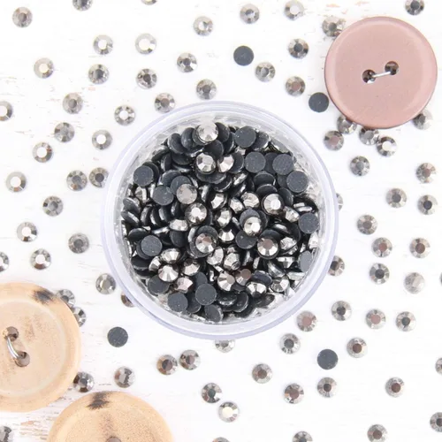 Vista 63 de Estrás para aplicar con calor - 6SS, 10SS, 16SS, 20SS, 30SS - 32 colores Iron-on hotfix rhinestones - add brilliant sparkle to apparel, denim