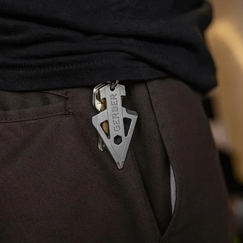 Vista 8 de Gerber Gear Broadhead Llavero Multiherramienta 5 en 1, Se Engancha al Bolsillo o Llavero con Abrebotellas, Destornillador de Cabeza Plana, Abridor