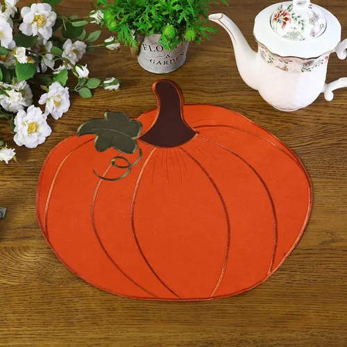 Vista 4 de LeLehome Juego de 4 manteles individuales de cosecha de otoño, 14 pulgadas, Día de Acción de Gracias, Halloween, otoño, calabaza, bordados, manteles