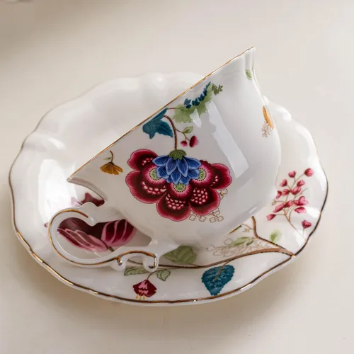 Vista 2 de Juego de 4 tazas de té de cerámica, tazas de café y platillos (azul y rojo)