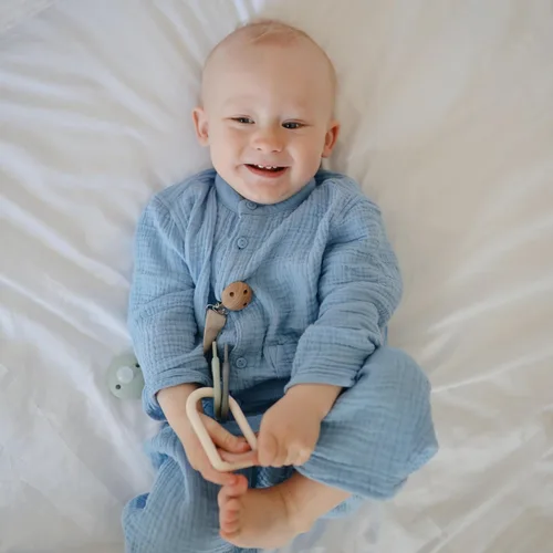 Vista 3 de mushie Juguete clave Juguete sensorial para bebés de 10 meses o más