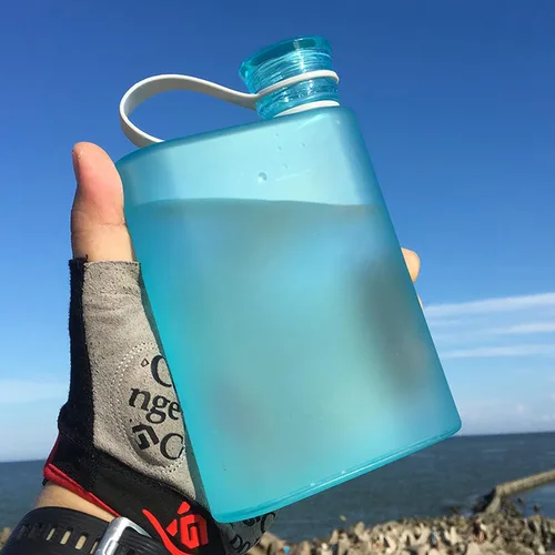 Vista 6 de CHICIRIS Botella de agua portátil a prueba de fugas, diseño rectangular transparente de 12.8 fl oz, frasco de viaje de mano para deportes al aire