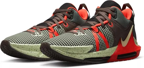 Vista 4 de Nike Lebron Witness 7 - Tenis de baloncesto para hombre