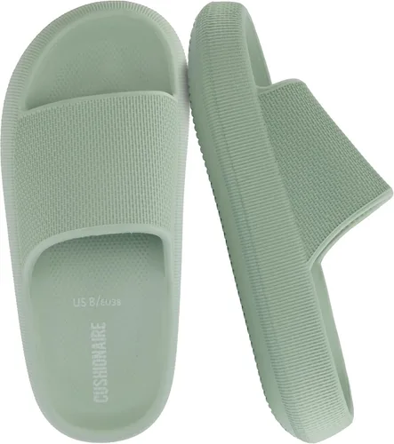 Vista 33 de CUSHIONAIRE Sandalias Feather de EVA para Mujeres – Cómodas Pantuflas Deslizables para Mujeres, Zapatos de Ducha para Interiores y Exteriores Verde