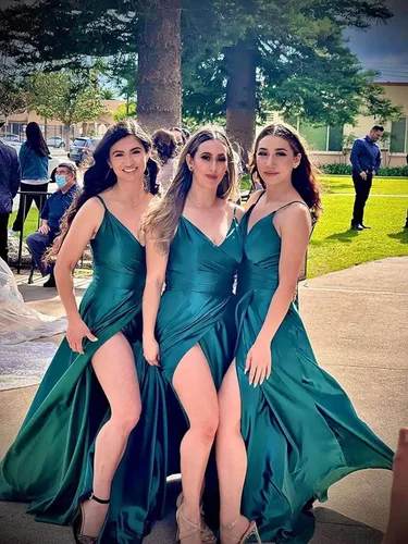Vista 6 de Dymaisei Vestidos de fiesta de satén brillante, tirantes delgados, vestidos de dama de honor, cuello en V, vestido de fiesta formal con abertura