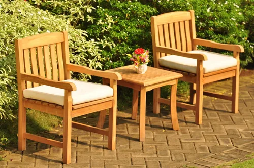 Vista 3 de Juego de comedor de madera de teca de 2 plazas, 3 piezas: mesa auxiliar cuadrada Giva de 20.9 in y 2 sillas de brazo Devon/Capitán #TSDSDVa