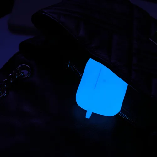 Vista 7 de Funda de silicona compatible con Apple AirPods Pro, funda protectora con mosquetón para AirPods 3 (luz de LED frontal visible)