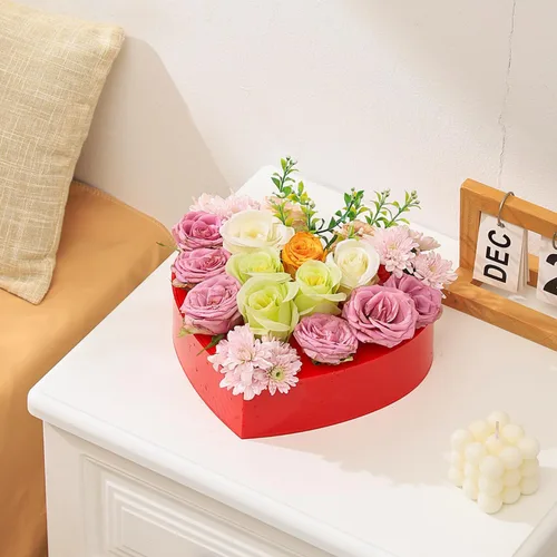 Vista 3 de Florero de corazón, florero acrílico para mesa de comedor, jarrón decorativo para boda, jarrones estéticos para centro de mesa, jarrones de flores