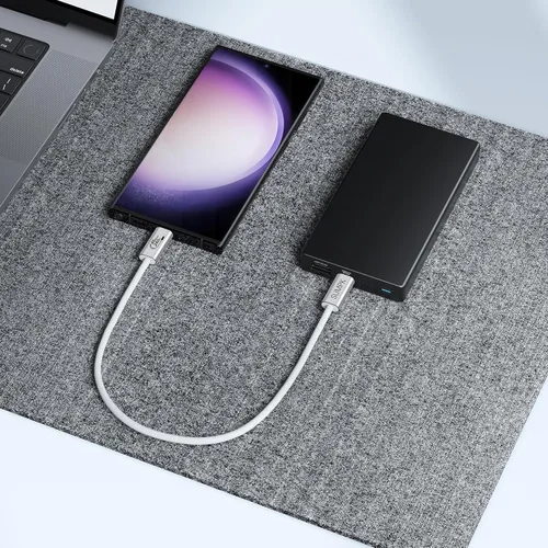 Vista 3 de Cable USB4 de 1 pie, 2 paquetes, 240 W de carga rápida USB C a USB C cable corto