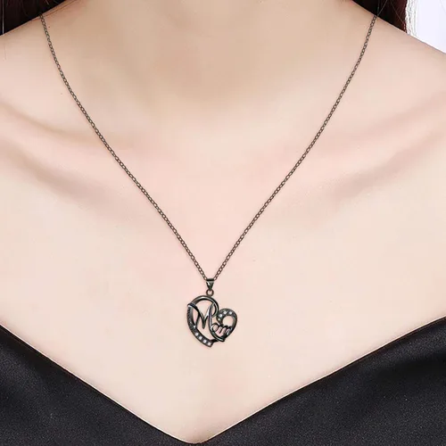 Vista 5 de ZYooch - Dije con la palabra Mom grabada para mujer, collar de compromiso de diamantes de imitación, joyas para regalar