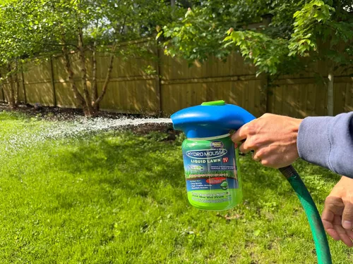 Vista 4 de Hydro Mousse - Kit de césped líquido con tecnología Spray n' Stay (Mezcla de césped de alto rendimiento)