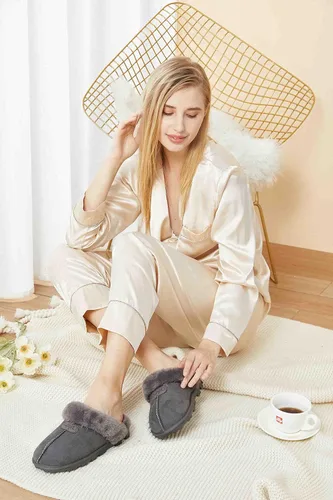 Vista 2 de CLPP'LI Pantuflas cómodas de gamuza esponjosa para mujer, de piel sintética, cálidas, para invierno