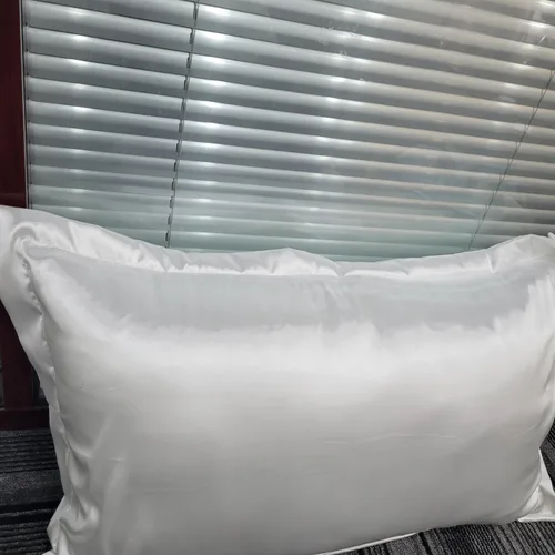 Vista 4 de YuanbaoJjy Las almohadas disfrutan de una comodidad maravillosa descubre nuestras lujosas almohadas apoyo, felpa y el compañero perfecto para dulces