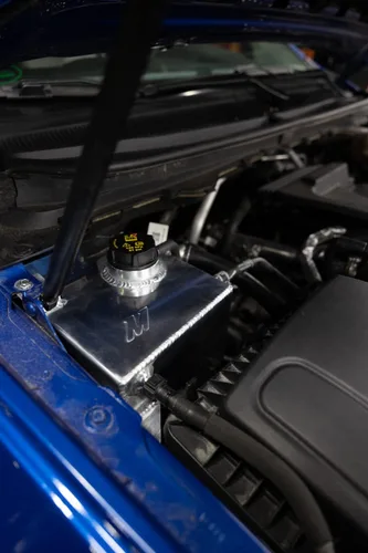 Vista 7 de Mishimoto Tanque de expansión de aluminio, se adapta a Ford Ranger 2019+, negro micro arrugas