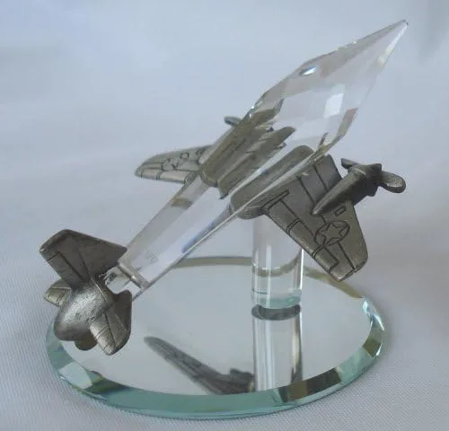 Vista 2 de Avión de peltre y cristal fabricado con cristal