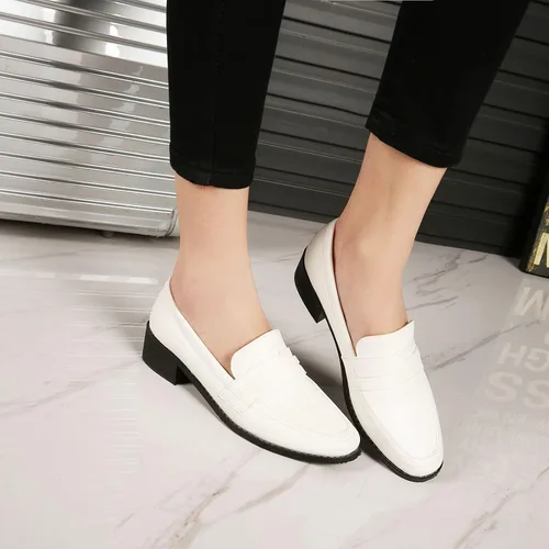 Vista 3 de Mocasines cómodos de tacón bajo para mujer, con puntera cuadrada cerrada, sin cordones, de ancho amplio, transpirables, estilo de conducción