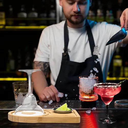 Vista 6 de Juego de borde de sal para margaritas Timani, borde de vidrio de madera de bambú, herramienta de barman para cócteles y margaritas, borde de azúcar