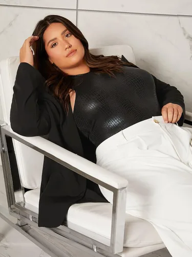 Vista 4 de WDIRARA Body sin mangas con patrón de cocodrilo para mujer, talla grande