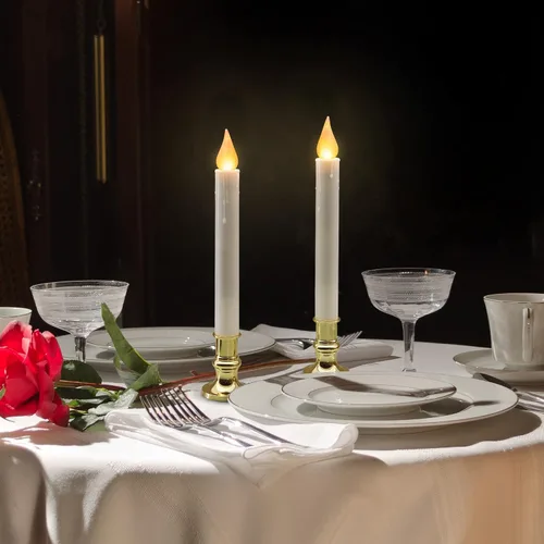 Vista 2 de FURORA LIGHTING Velas LED cónicas blancas con soportes dorados, paquete de 2 con temporizador de 5/19, elegante brillo sin llama para decoración