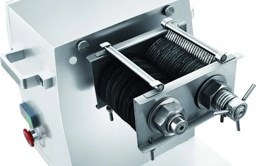 Vista 3 de KWS SL-48 1320W 1.8HP Cortador eléctrico de carne fresca de acero inoxidable para restaurante/delicatessen/carnicería (0.118 in)