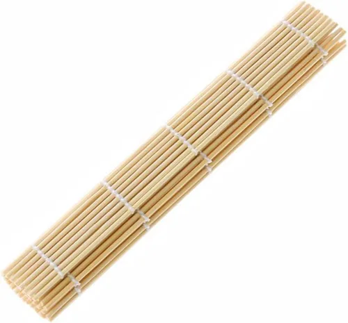 Vista 4 de GARASANI Paquete de 2 kits de fabricación de sushi de bambú, 2 tapetes de bambú natural, 1 cepillo de cocina, 9.4 x 9.4 pulgadas (beige)