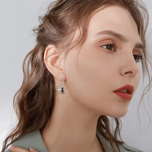Vista 2 de CRMAD Aretes de luna de gato, piedra lunarperla para mujer, plata de ley, cristal celta, luna blanca y negra, joyería irlandesa para mamá, Metal,