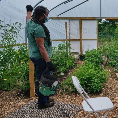 Vista 2 de Organizador de herramientas de jardinería verde, kit de herramientas de cubo de 5 galones, organizador de almacenamiento con asa, organizador