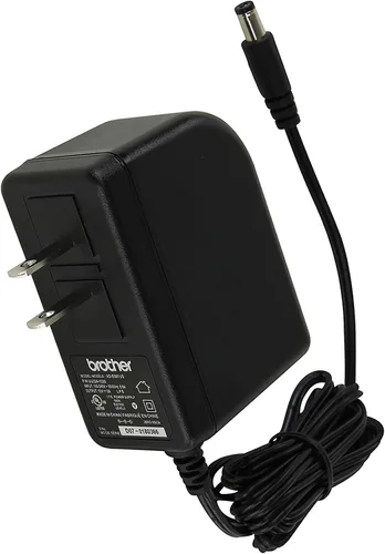 Vista 2 de Etiquetadora Brother P-Touch Monocromática, Etiquetadora Versátil y Fácil de Usar, PTD400AD, Adaptador AC, Teclado QWERTY, Etiquetado de Múltiples