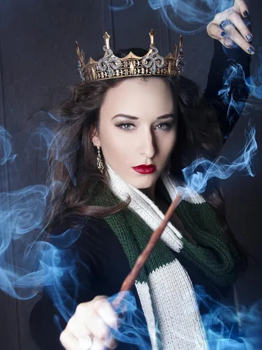 Vista 8 de SWEETV Corona de rey tótem de animal para hombres y mujeres, tiara de metal, accesorios para el cabello para caballero, bruja, gótico, Halloween