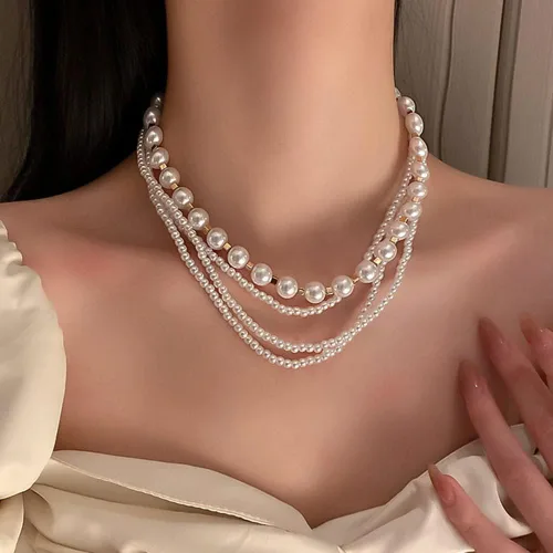 Vista 4 de Gargantilla corta de 4 niveles con borlas de perlas multicapa para novia, accesorios para mujer, Metal