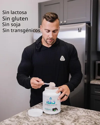 Vista 3 de Core Nutritionals ISO, 100% microfiltrado, cero rellenos artificiales, 0.88 onzas de aislado de proteína de suero de leche, 32 porciones