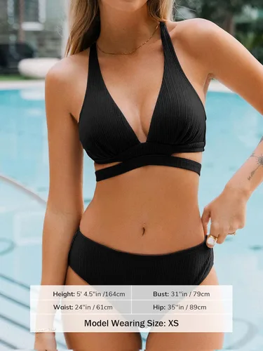 Vista 4 de CUPSHE Conjunto de bikini para mujer, traje de baño de dos piezas, parte superior triangular, tiro medio, entrecruzado en la espalda, tirantes
