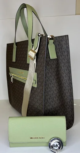 Vista 4 de Michael Kors MICHAEL Michael Kors Kenly - Bolso grande NS con gancho grande para cartera triple a juego