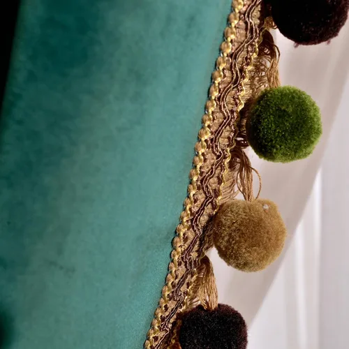 Vista 9 de Melodieux Pom Poms - Cortinas de terciopelo opacas con dobladillo para cortinero para dormitorio y sala de estar, cortinas con aislamiento térmico