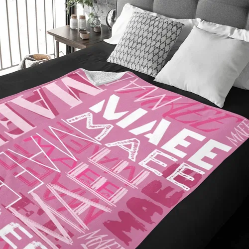 Vista 4 de Dr.TOUGH Manta personalizada con nombre personalizado para bebé, niño, niña, niños y adultos Rosa oscuro