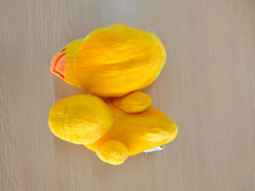 Vista 4 de Leyndo 2 Piezas Pato Amarillo Gigante Peluche Suave Animal de Peluche Pato Almohada de Peluche Animal Abrazable Juego de Juguetes para Regalo