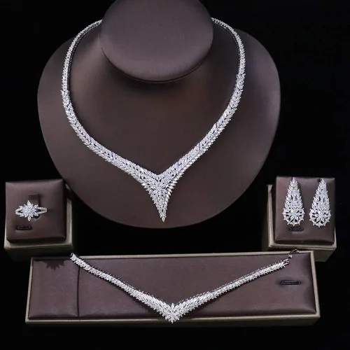 Vista 2 de Jorsnovs Juego de 4 piezas de joyería árabe india de Dubai para mujer, novia, circonita cúbica, collar, aretes, pulsera, juego de anillos abiertos