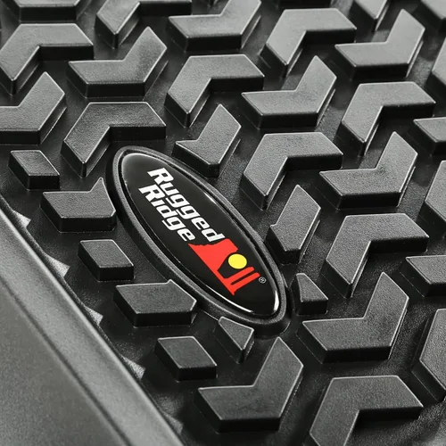 Vista 5 de Rugged Ridge Juego de revestimientos de suelo para Jeep Wrangler JK Delantero y trasero, juego de 4 piezas, negro 12987.03 Compatible con Jeep
