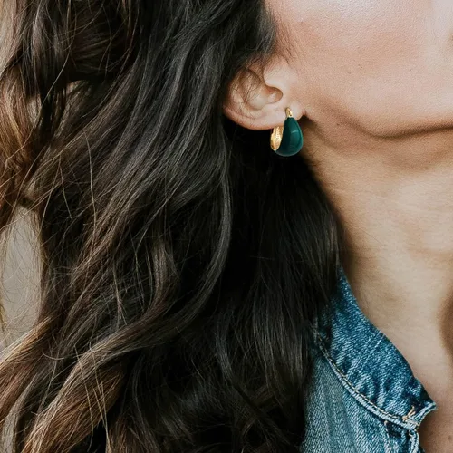 Vista 2 de Sonateomber Aretes de aro gruesos y gruesos para mujer, diseño vintage dorado con circonita cúbica, orejas sensibles, hipoalergénicas, regalo