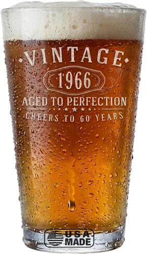Vista 19 de Vintage 2008 Grabado Pint Glass 18 regalos de cumpleaños para niños niñas Claro