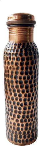 Vista 2 de Rastogi Handicrafts Nueva creación Botella de cobre martillada a mano, vaso marrón 950 ml/33 oz
