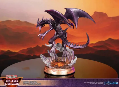 Vista 7 de First 4 Figures Red Eyes B. Dragon Purple Edition Estatua