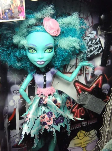 Vista 10 de Mattel Monster High Frights, Camera, Action! Muñeca Belle Honey Swamp