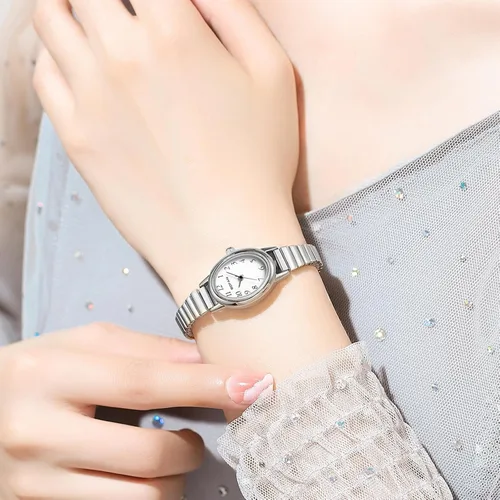 Vista 6 de BOFAN Relojes pequeños de oro para mujer, relojes de pulsera de cuarzo de fácil lectura con banda de expansión de acero inoxidable, resistente al