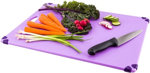 Vista 8 de Restaurantware -Tabla de cortar de plástico duradero verde de 12 x 18 pulgadas - Los agarres de esquina de goma evitan el deslizamiento - Codificado