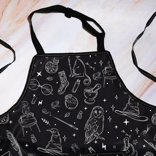 Vista 3 de WZMPA Delantal de cocina de mago mágico con bolsillos, regalo de bruja espeluznante, delantal ajustable gótico mágico para cocinar, hornear a