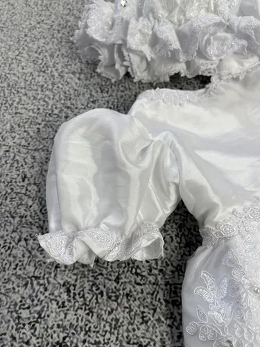 Vista 5 de FAIOKAVER Vestidos de bautismo de encaje, vestidos de bautizo para niñas con gorro
