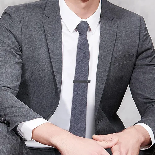 Vista 6 de LOYALLOOK Juego de gemelos negros con inicial y clip de corbata para hombre, gemelos de cobre personalizados y barra de corbata, letras del alfabeto